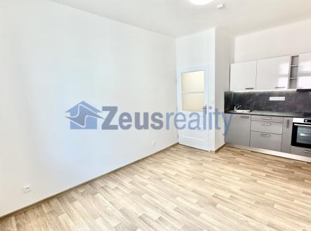 Pronájem bytu, 1+kk, 22 m²