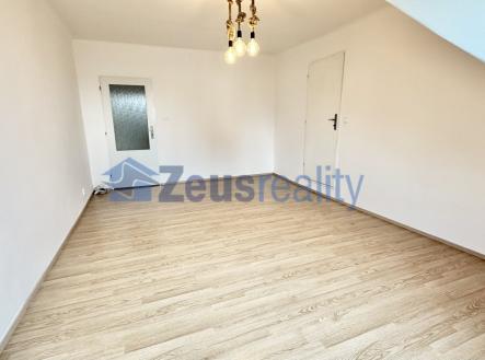 Pronájem bytu, 3+1, 100 m²