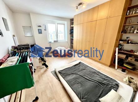 Pronájem bytu, 4+kk, 122 m²