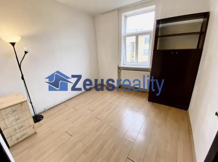 Pronájem bytu, 3+kk, 85 m²