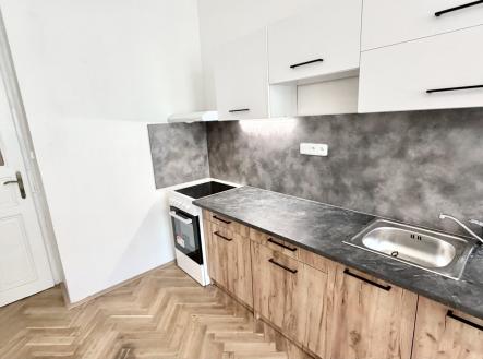 Pronájem bytu, 2+1, 75 m²