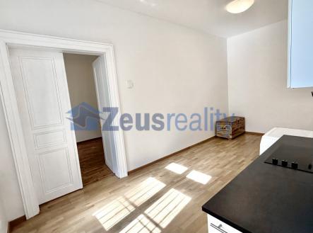 Pronájem kanceláře, 44 m²