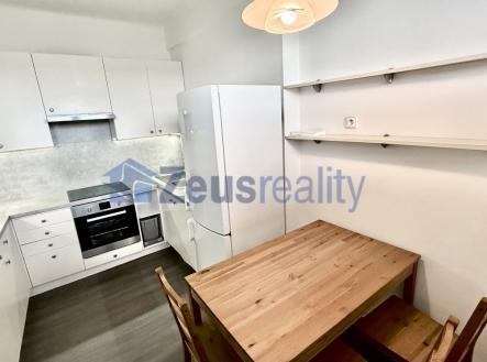Pronájem bytu, 2+kk, 42 m²