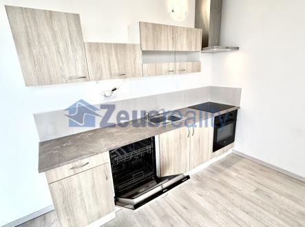 Pronájem bytu, 1+kk, 46 m²