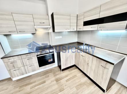 Pronájem bytu, 1+1, 35 m²