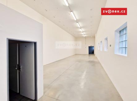 Pronájem - komerční objekt, sklad, 250 m²