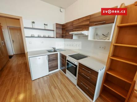 Pronájem bytu, 1+kk, 30 m²