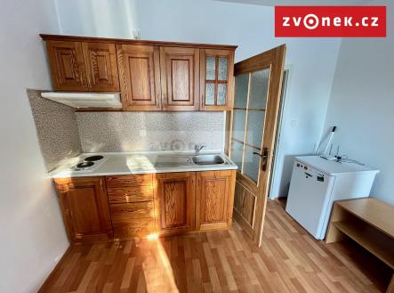 Pronájem bytu, 1+kk, 27 m² obrázek