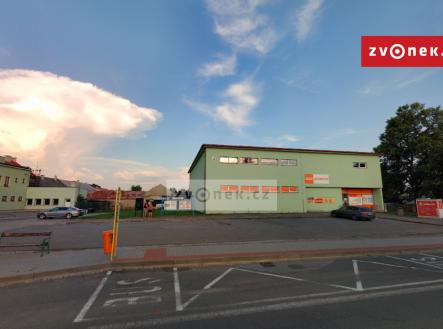 Pronájem - obchodní prostor, 600 m²
