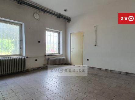 Pronájem - skladovací prostor, 79 m²