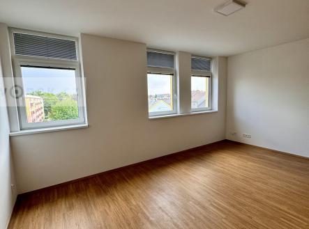 Pronájem bytu, 1+kk, 32 m²