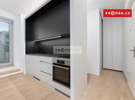 Pronájem bytu, 1+kk, 28 m²