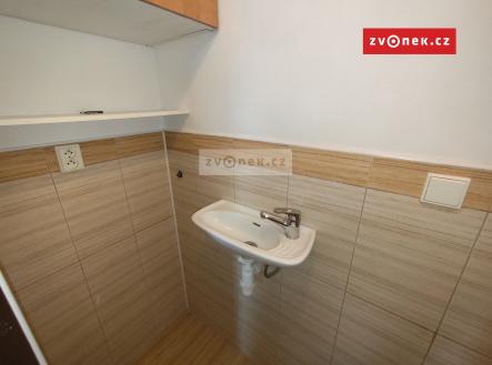 Pronájem bytu, 1+kk, 28 m²