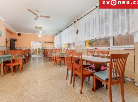 Prodej - komerční objekt, administrativní budova, 750 m²