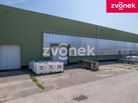 Pronájem výrobní prostor, 2 800 m²