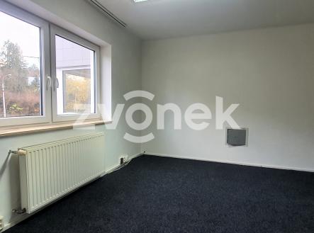 Pronájem kanceláře, 90 m²
