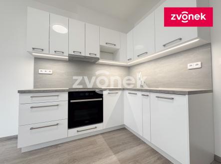 Pronájem bytu, 1+kk, 37 m²