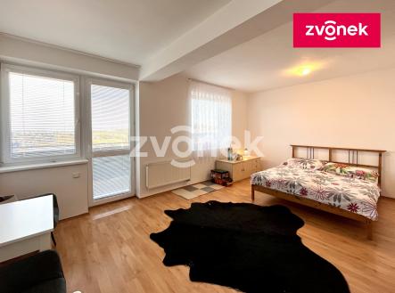 Pronájem bytu, 1+kk, 32 m²