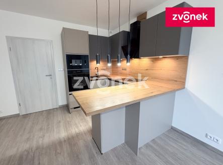 Pronájem bytu, 1+kk, 37 m²