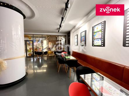 Pronájem restaurace, 318 m²