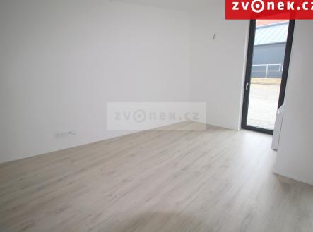 Pronájem bytu, 1+kk, 39 m²