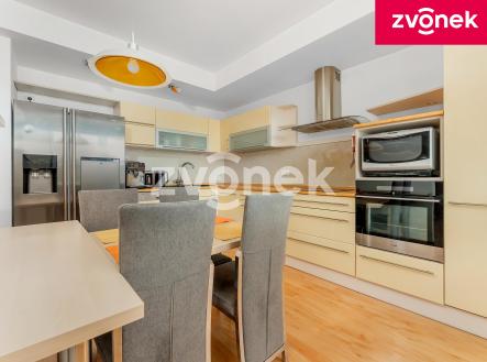 Prodej bytu, 3+kk, 94 m²