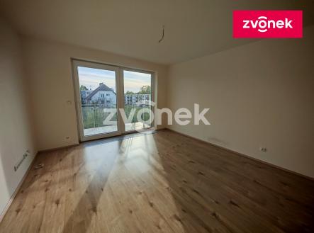 Pronájem bytu, 1+kk, 37 m²