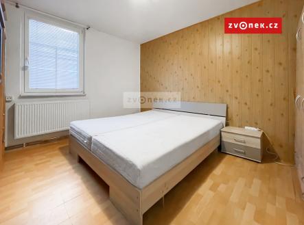 Pronájem bytu, 3+kk, 56 m²