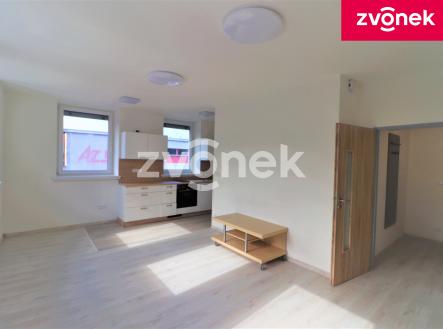 Pronájem bytu, 1+kk, 35 m²