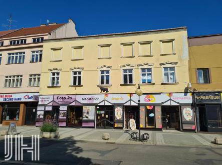 Prodej - nájemní dům, 552 m² obrázek