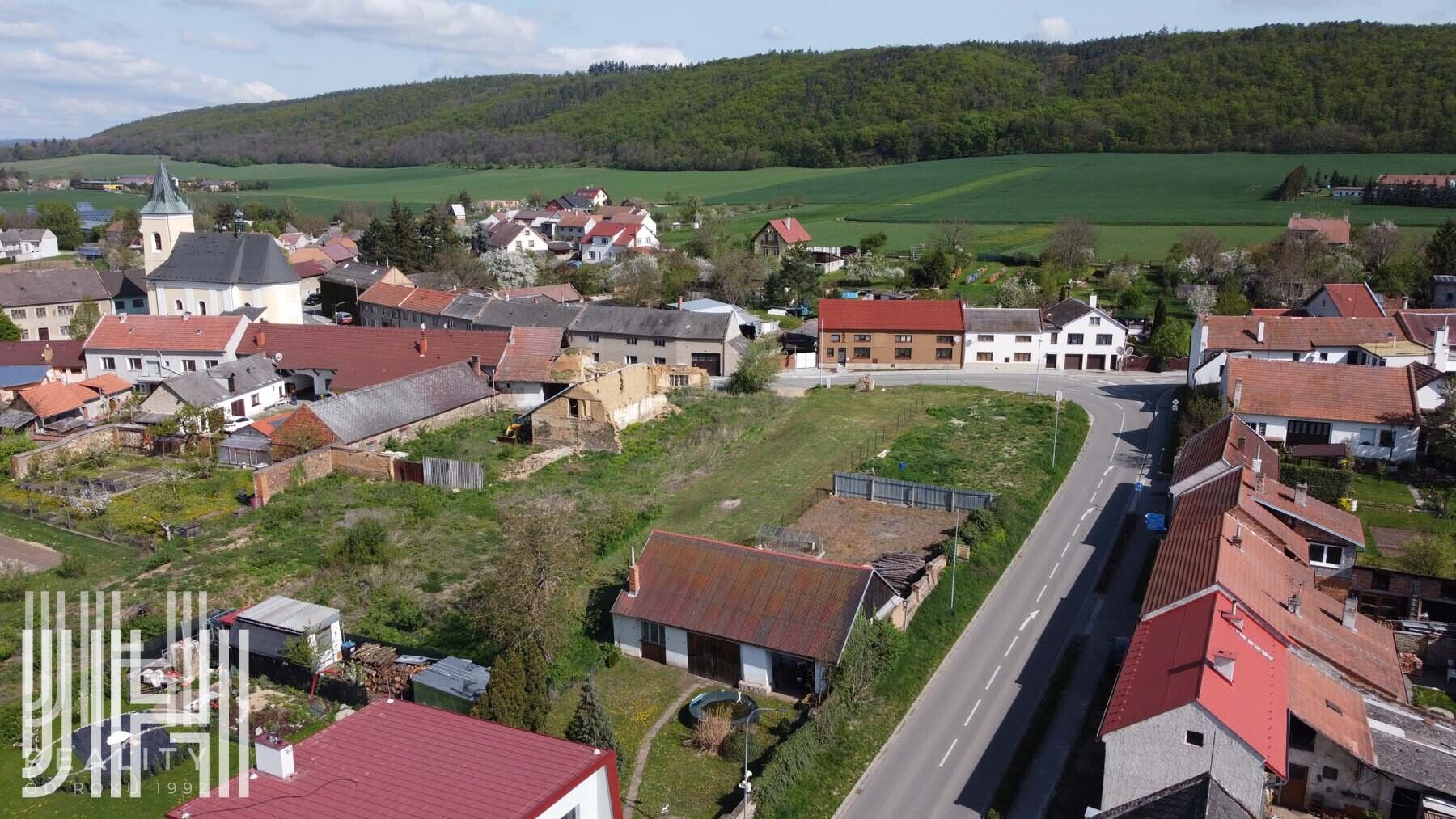 Prodej stavebního pozemku na úpatí Velkého Kosíře