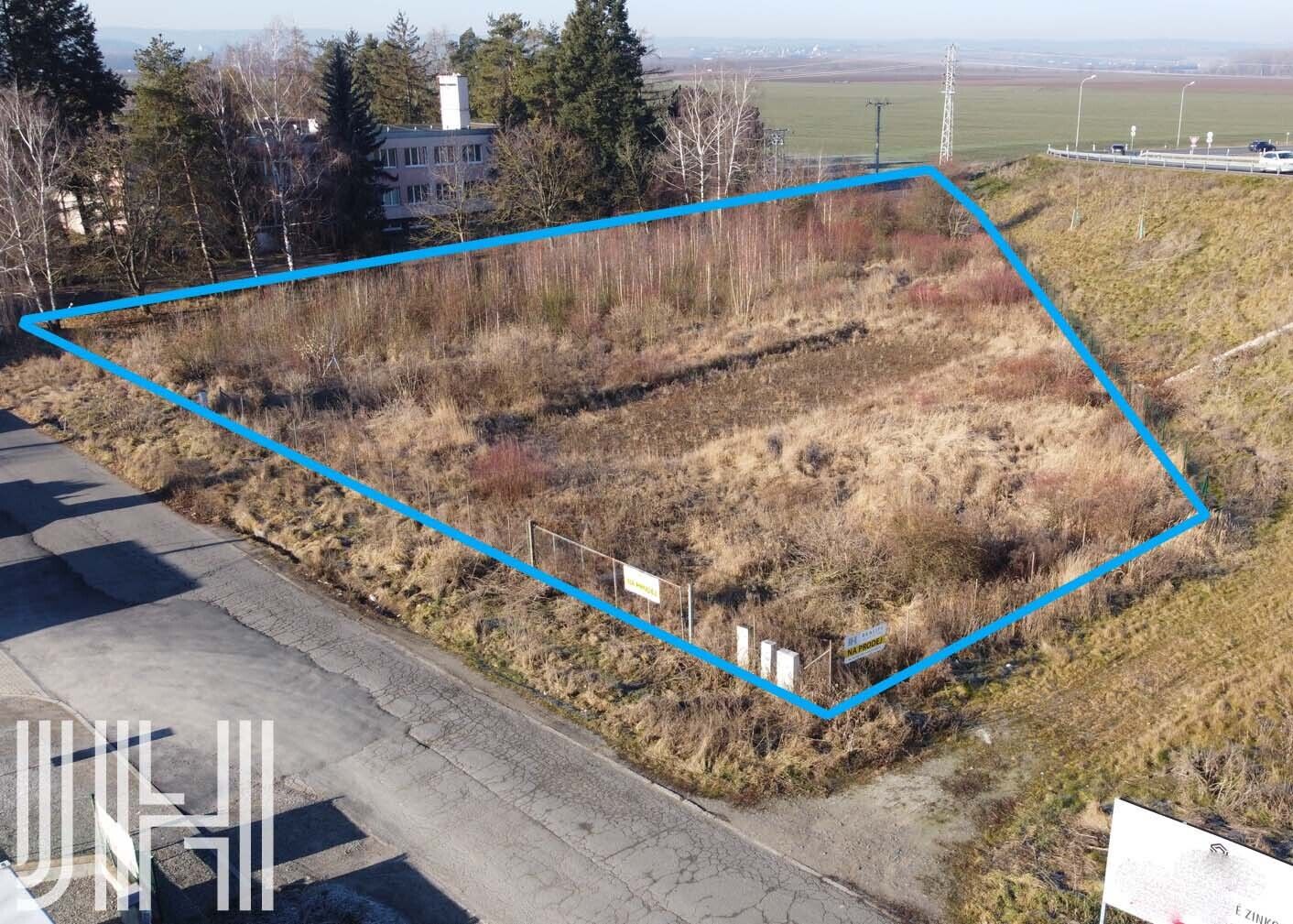 Prodej komerčního pozemku s vydaným stavebním povolením