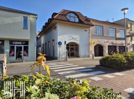 Prodej - komerční objekt, obchodní centrum, 210 m²