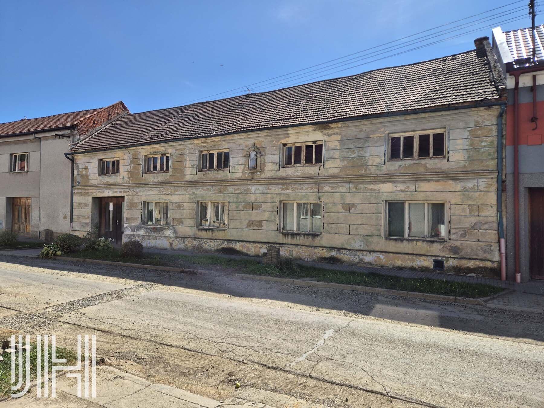 Prodej typického venkovského stavení 8 km od Prostějova