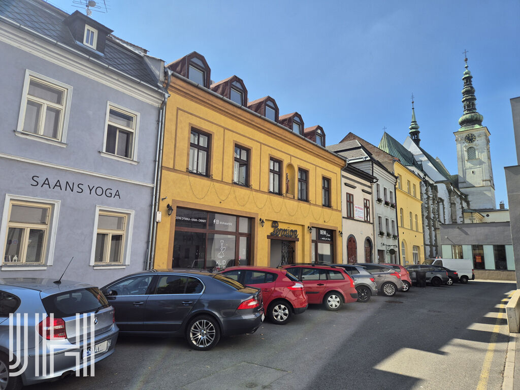 Pronájem obchodu/kanceláře v centru města