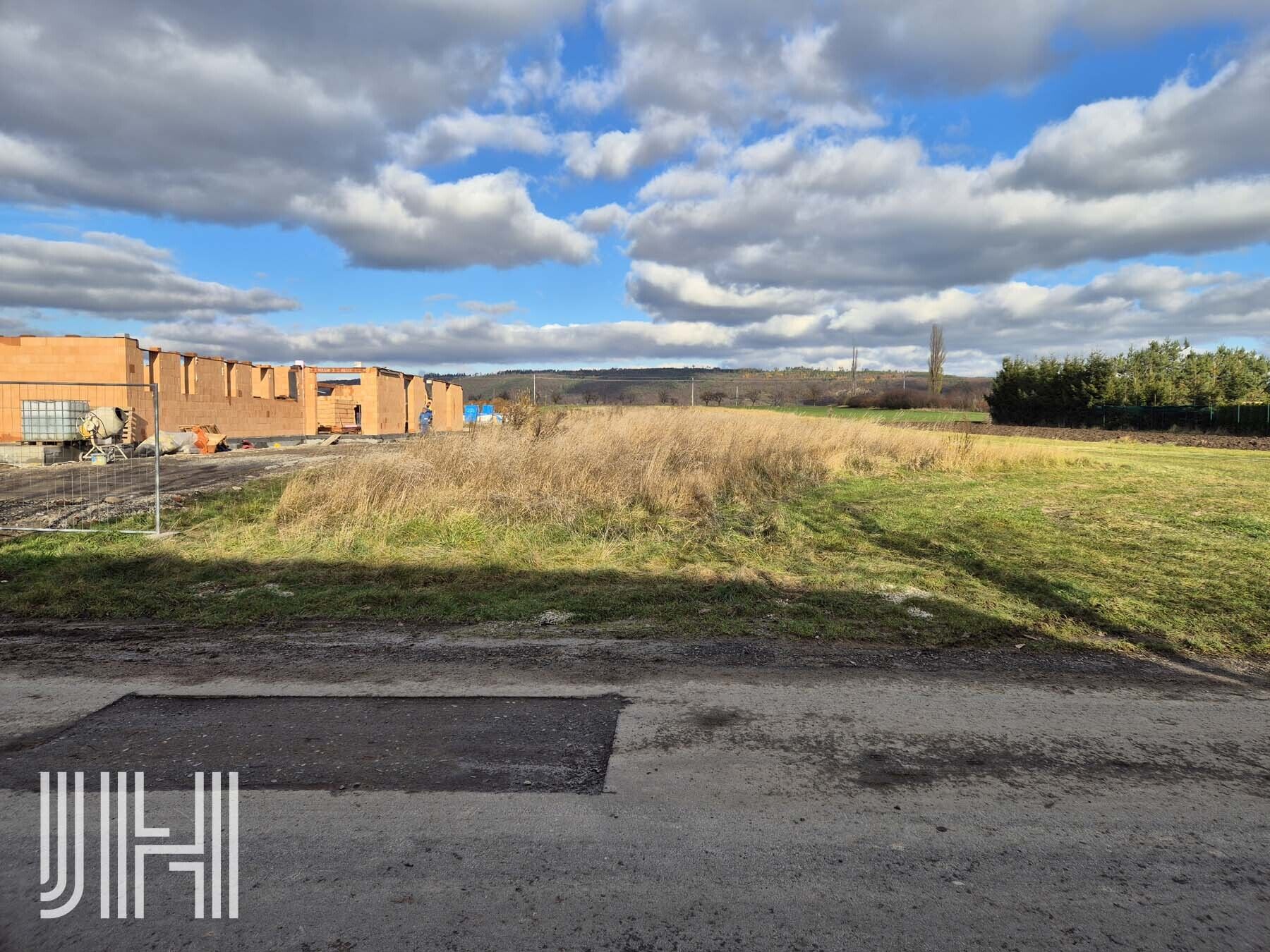 Prodej stavebního pozemku ve vyhledávané lokalitě Kostelce na Hané