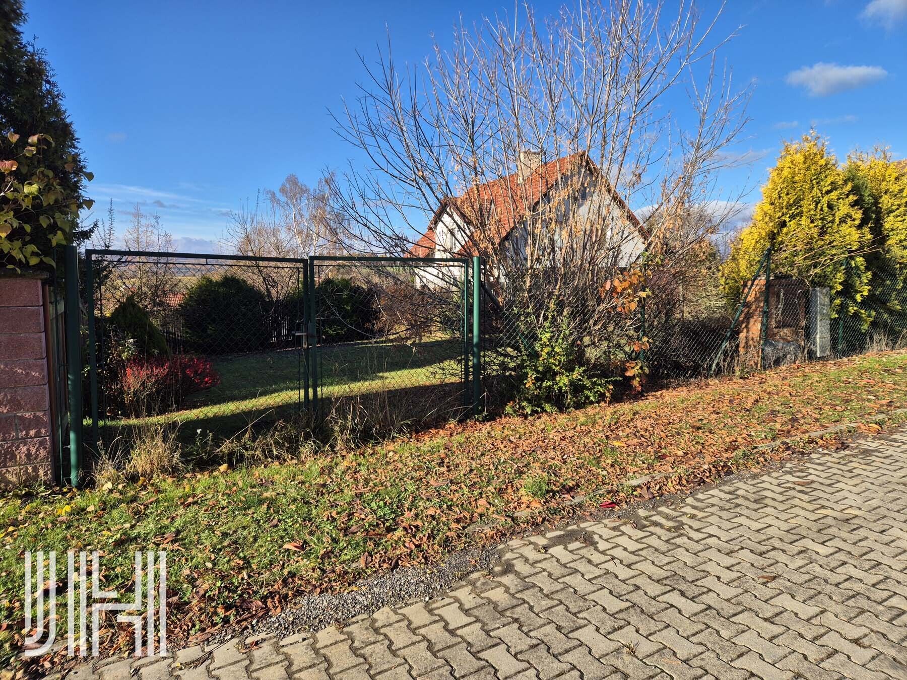 Prodej stavebního pozemku ve vilkové čtvrti s výhledem na Drahanskou vrchovinu