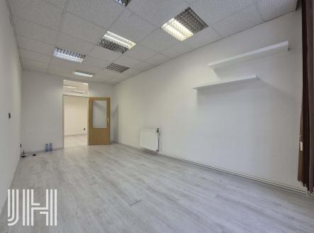 Pronájem kanceláře, 32 m²