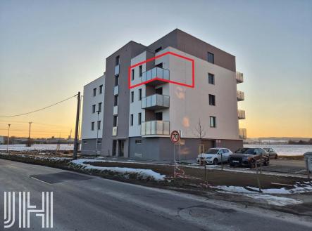 Pronájem bytu, 1+kk, 38 m²