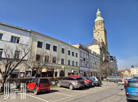 Pronájem obchodní prostor