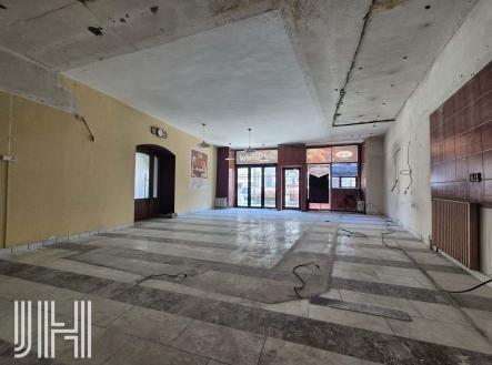 Pronájem obchodní prostor