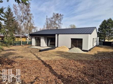 Pronájem domu/vily, 165 m²