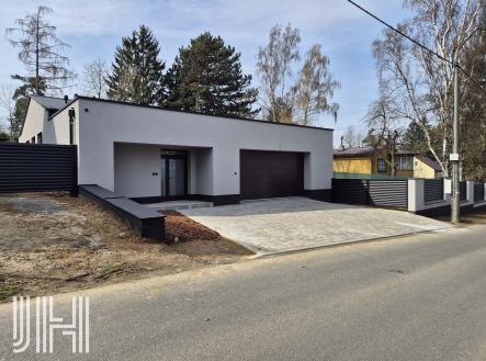 Pronájem domu/vily, 165 m²