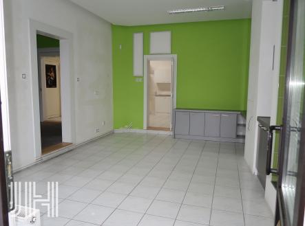 Pronájem obchodní prostor