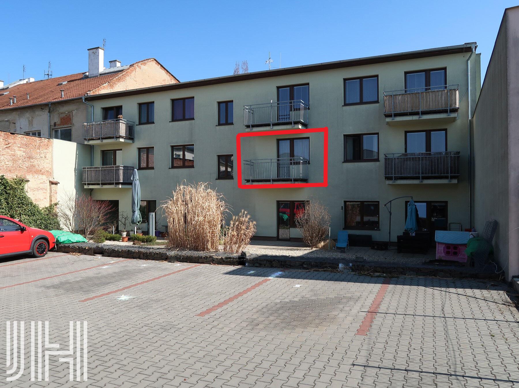 Pronájem bytu 1+kk v novém bytovém domě v centru