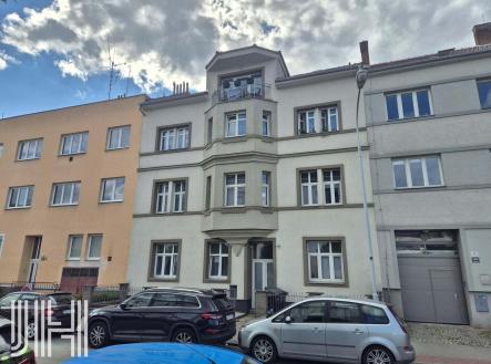 Prodej nájemního domu, 423 m²
