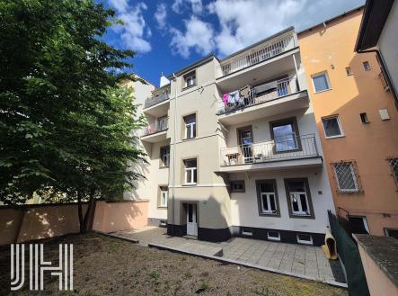 Prodej nájemního domu, 423 m²