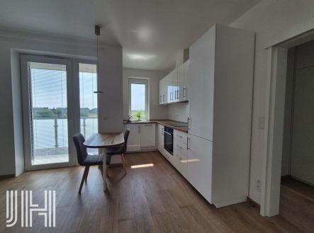 Pronájem bytu, 1+kk, 38 m²