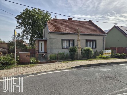 Prodej domu poblíž Plumlovské přehrady se zachovalou stodolou