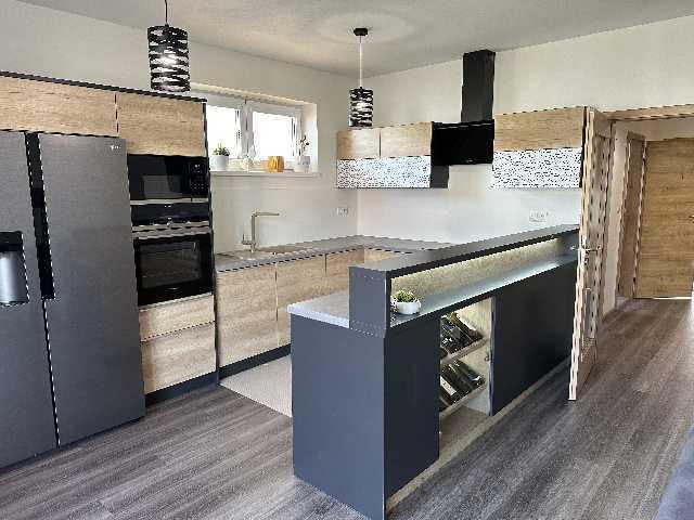 Kuchyňská linka pohled 2.jpg